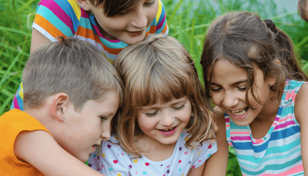 Ervaren nanny gezocht voor 4 jonge kinderen
